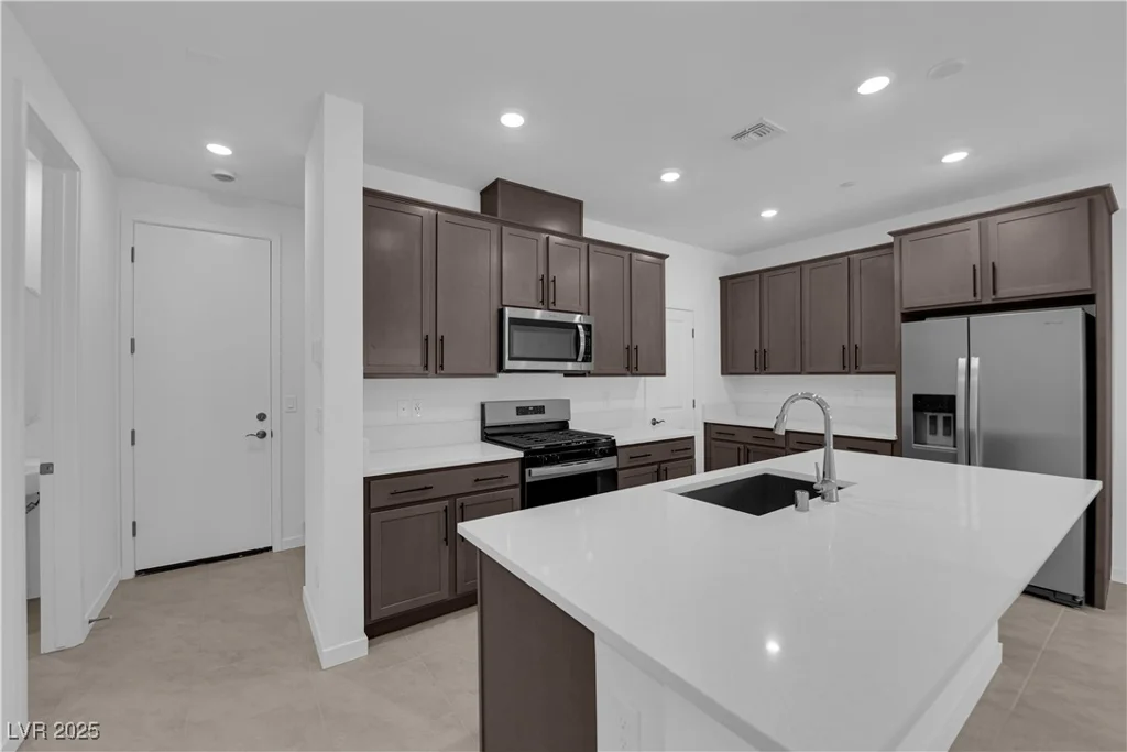 2536 Vandra, Las Vegas, NV 89138