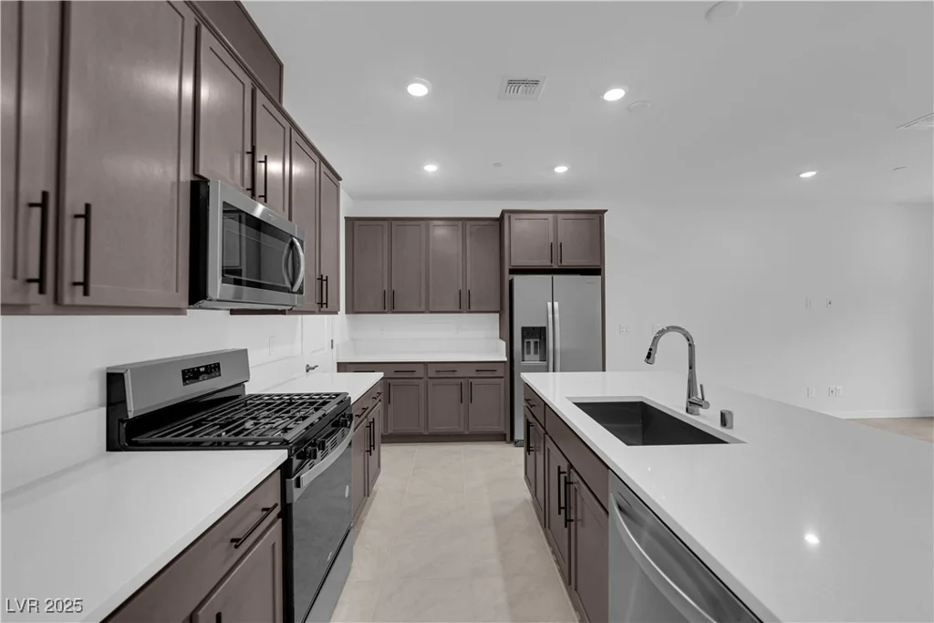 2536 Vandra, Las Vegas, NV 89138