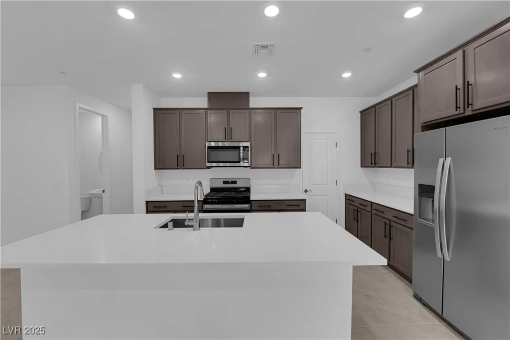 2536 Vandra, Las Vegas, NV 89138