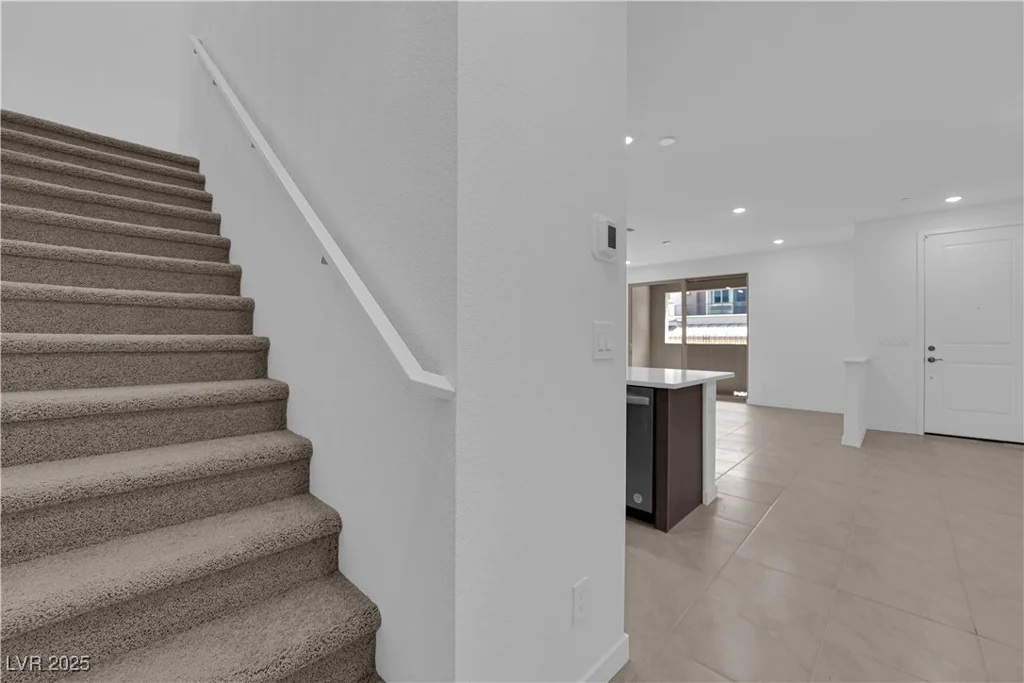2536 Vandra, Las Vegas, NV 89138