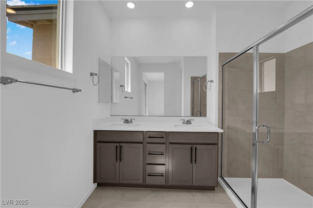 2536 Vandra, Las Vegas, NV 89138