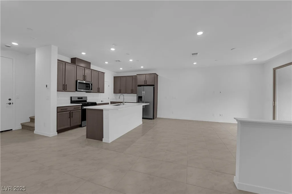 2536 Vandra, Las Vegas, NV 89138