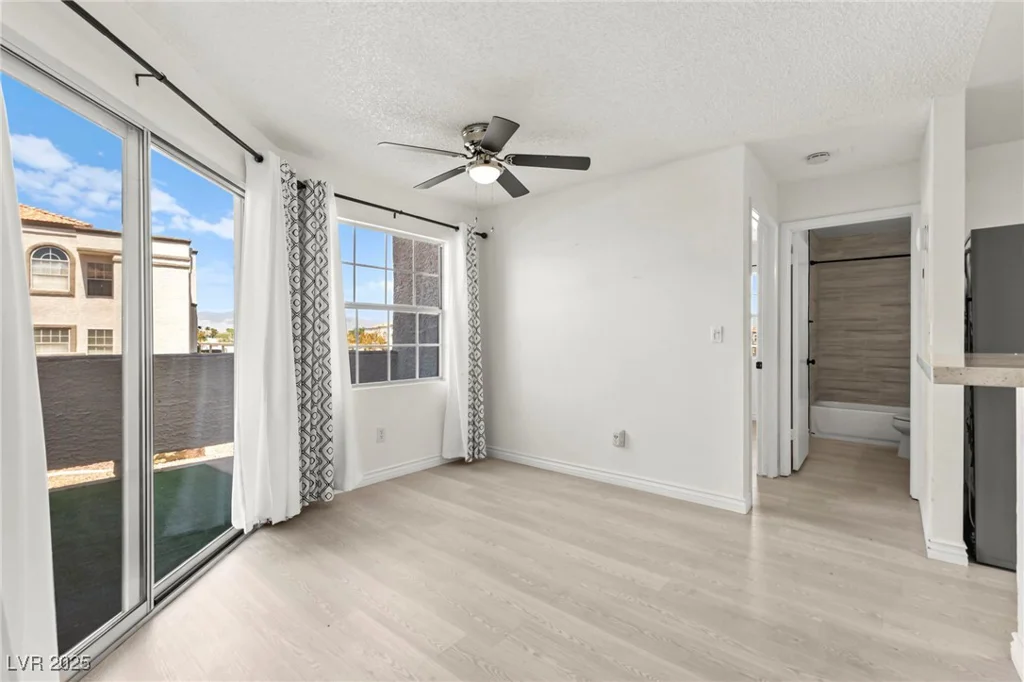 3150 Soft Breezes, Las Vegas, NV 89128