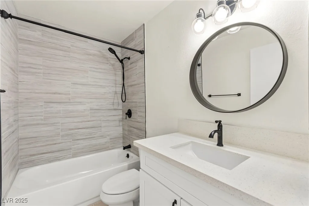 3150 Soft Breezes, Las Vegas, NV 89128
