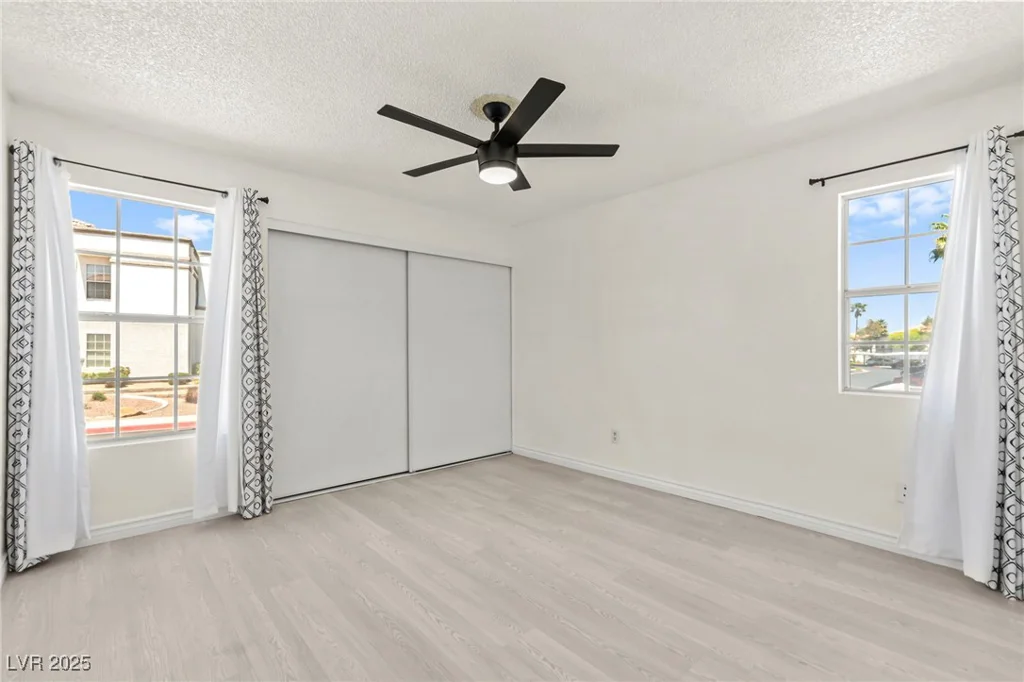 3150 Soft Breezes, Las Vegas, NV 89128