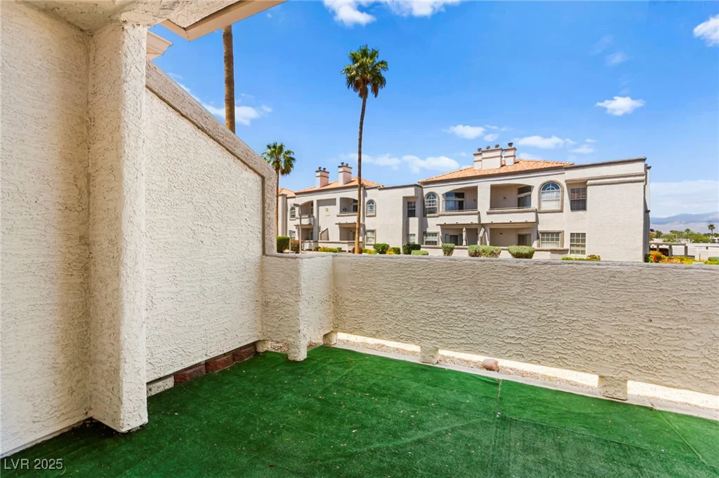 3150 Soft Breezes, Las Vegas, NV 89128
