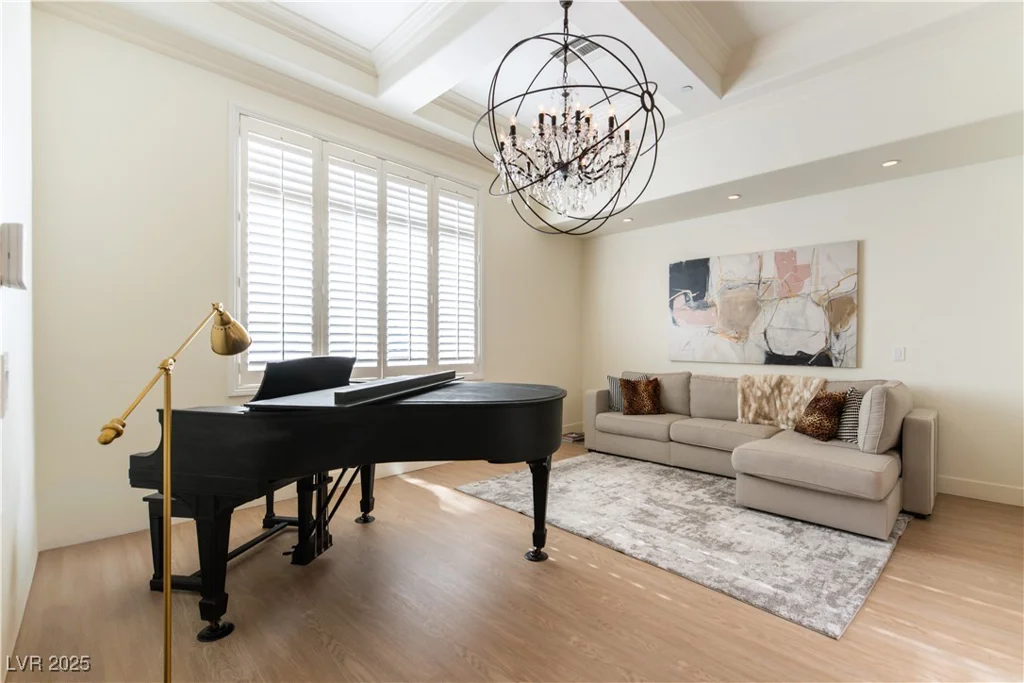 10002 Trapper Mountain, Las Vegas, NV 89178