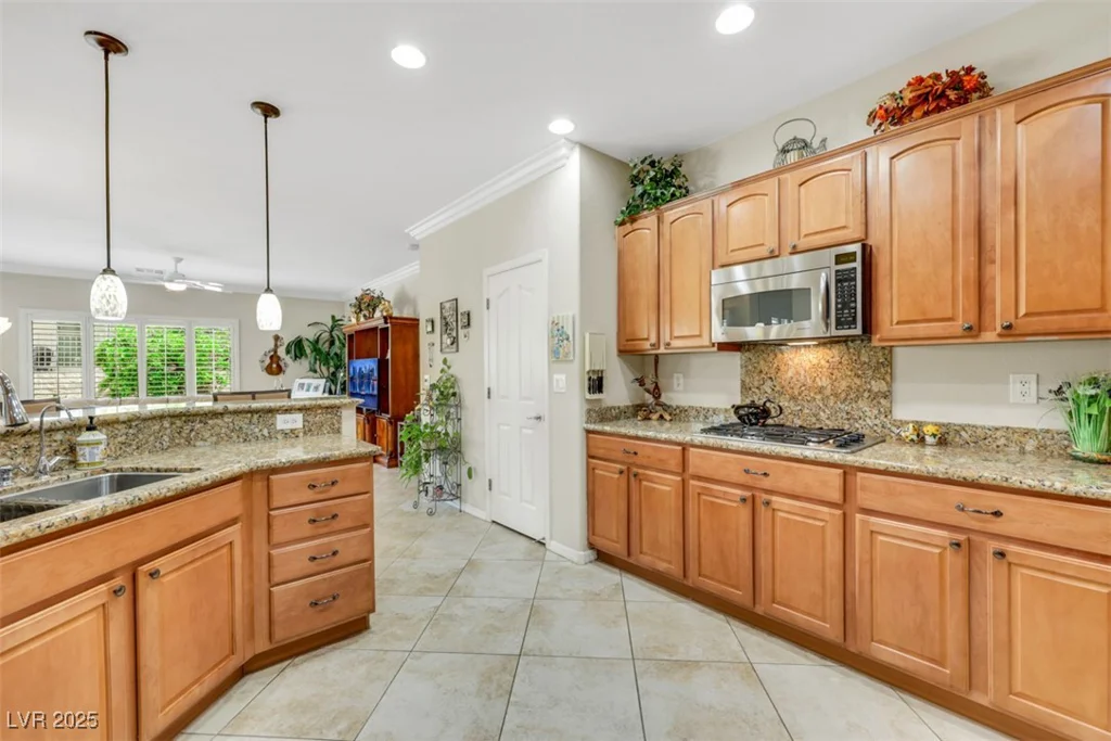 2244 Shadow Canyon, Henderson, NV 89044