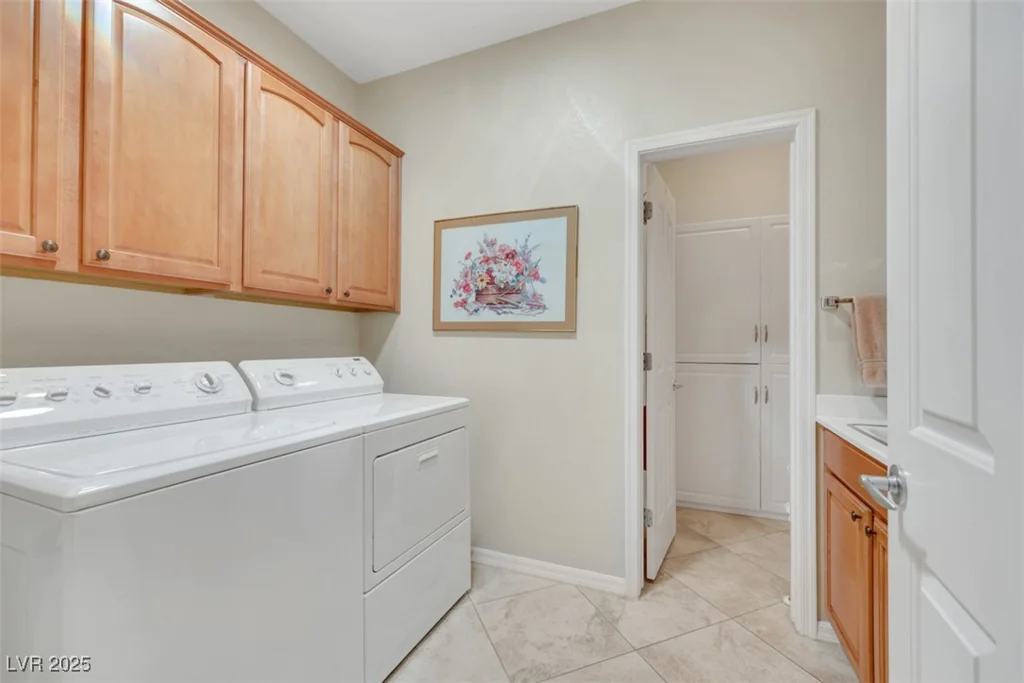 2244 Shadow Canyon, Henderson, NV 89044