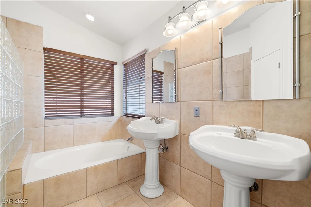 688 Arrowhead Canyon, Henderson, NV 89002