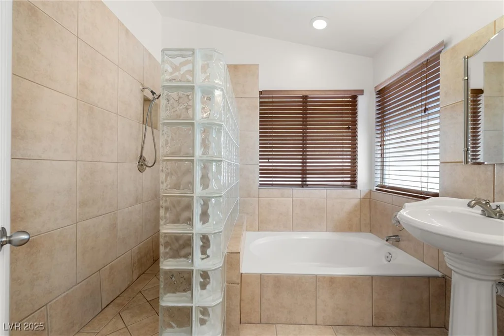 688 Arrowhead Canyon, Henderson, NV 89002