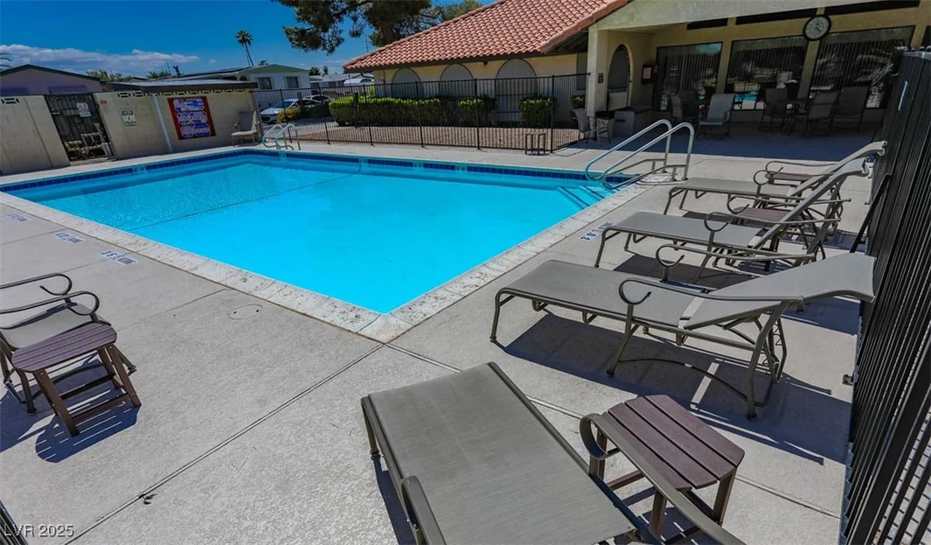 5572 Tres Piedras, Las Vegas, NV 89122