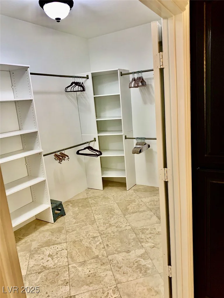 1915 Hazeltine, Henderson, NV 89074