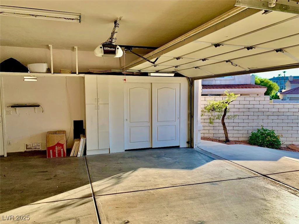1915 Hazeltine, Henderson, NV 89074