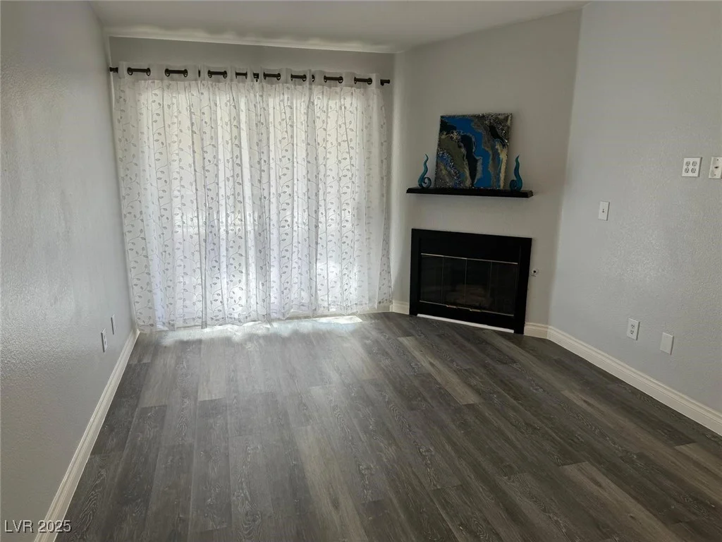 7885 Flamingo, Las Vegas, NV 89147