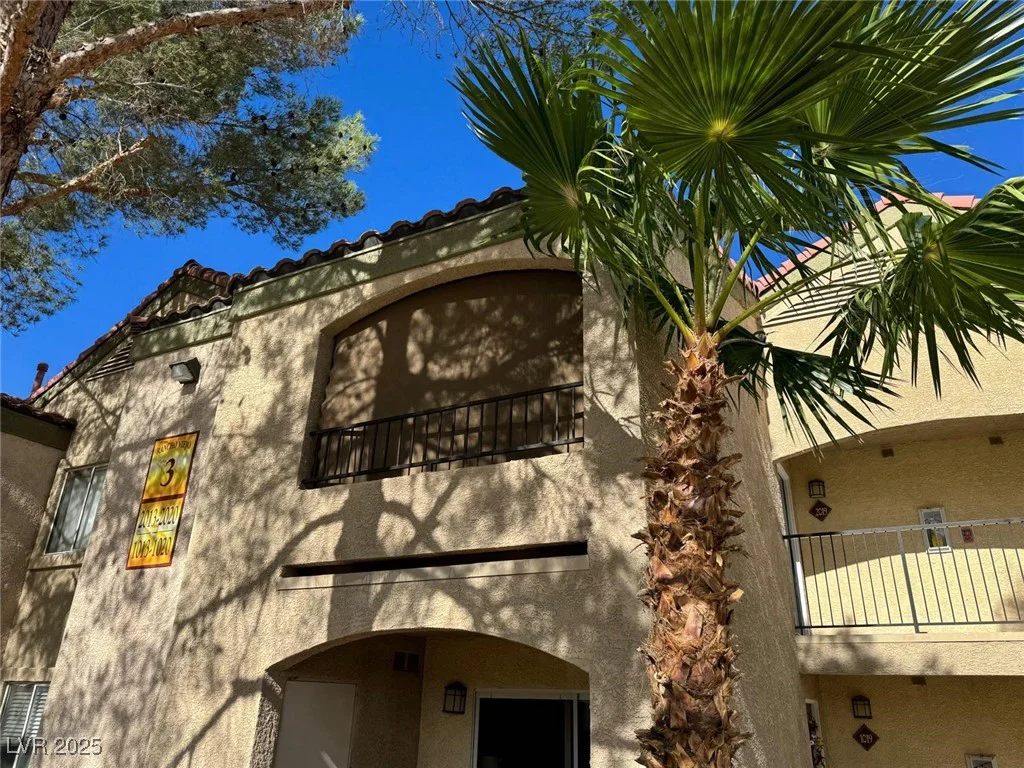 7885 Flamingo, Las Vegas, NV 89147