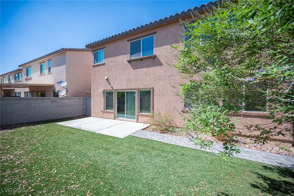 1405 Gilbert Creek, North Las Vegas, NV 89031