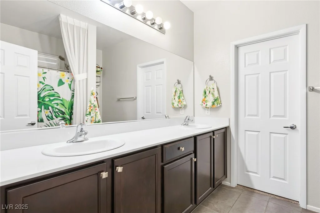 2720 Mickey Mantle, Las Vegas, NV 89108