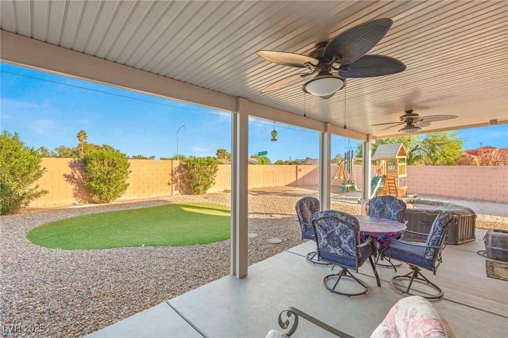 2720 Mickey Mantle, Las Vegas, NV 89108
