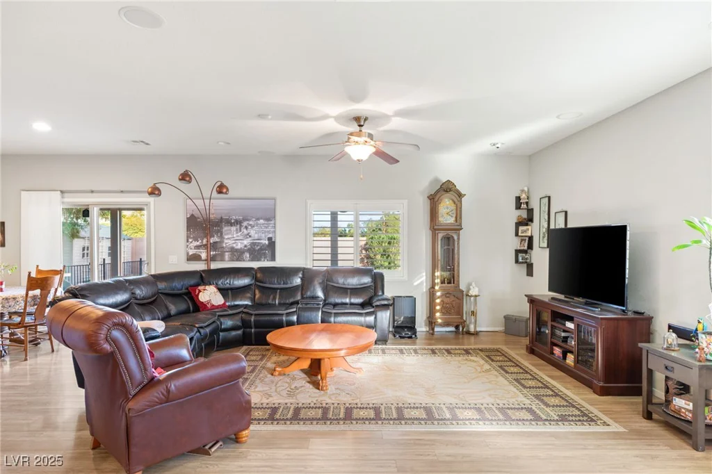 2720 Mickey Mantle, Las Vegas, NV 89108