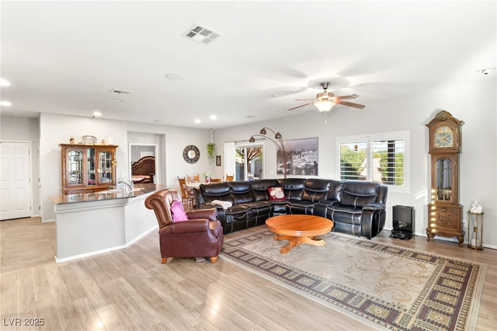 2720 Mickey Mantle, Las Vegas, NV 89108
