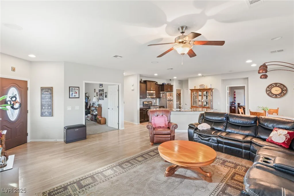 2720 Mickey Mantle, Las Vegas, NV 89108