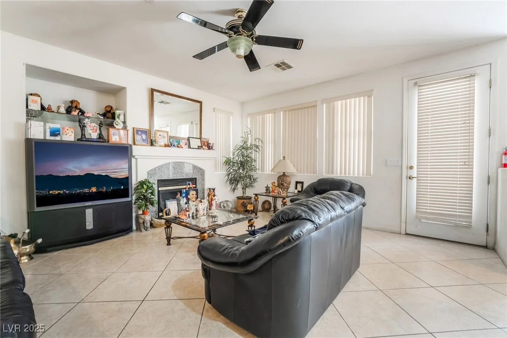 3786 Port Ritchey, Las Vegas, NV 89147