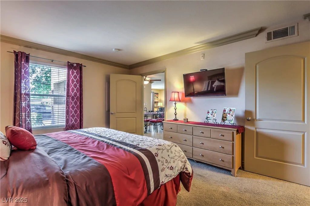 1150 Buffalo, Las Vegas, NV 89128