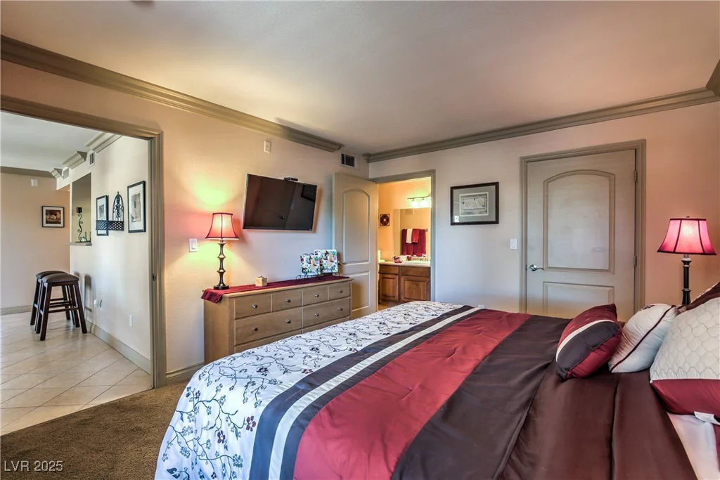 1150 Buffalo, Las Vegas, NV 89128