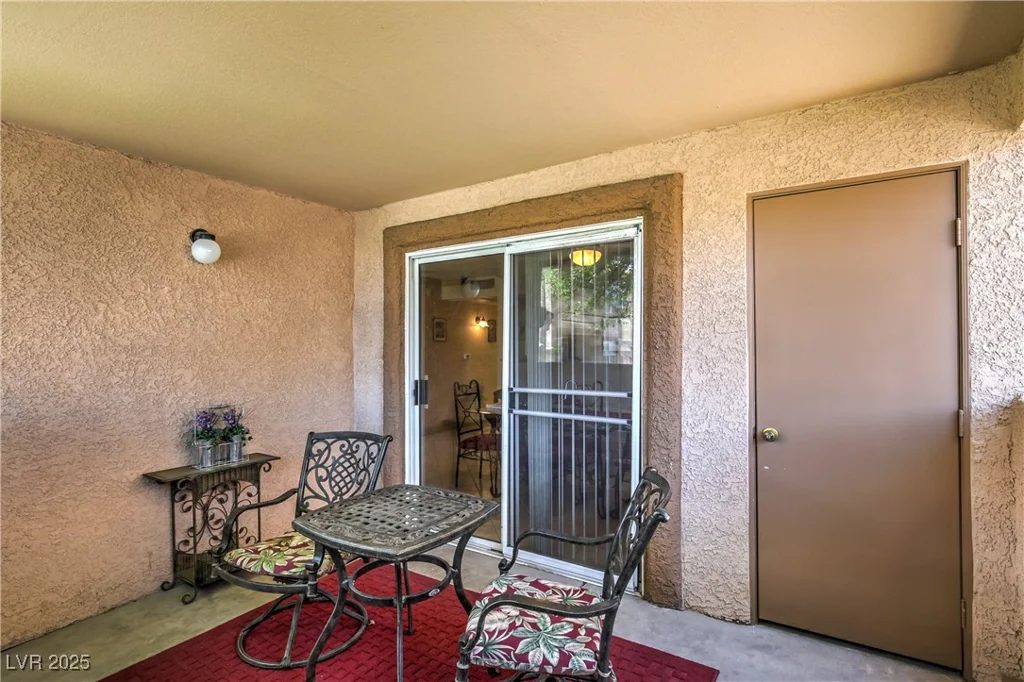 1150 Buffalo, Las Vegas, NV 89128