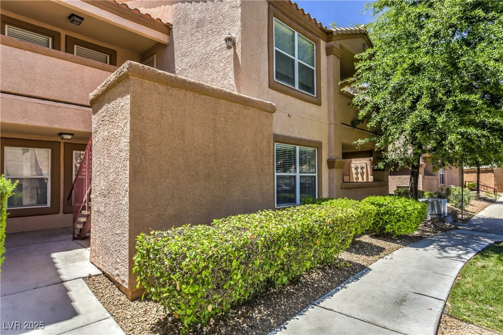 1150 Buffalo, Las Vegas, NV 89128