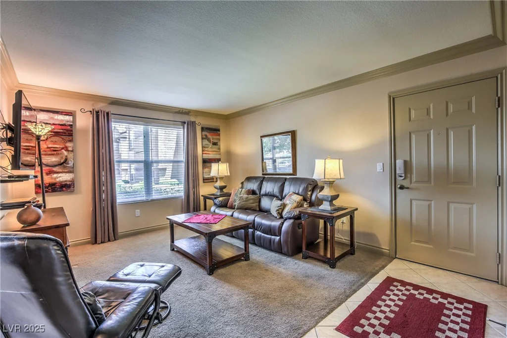1150 Buffalo, Las Vegas, NV 89128