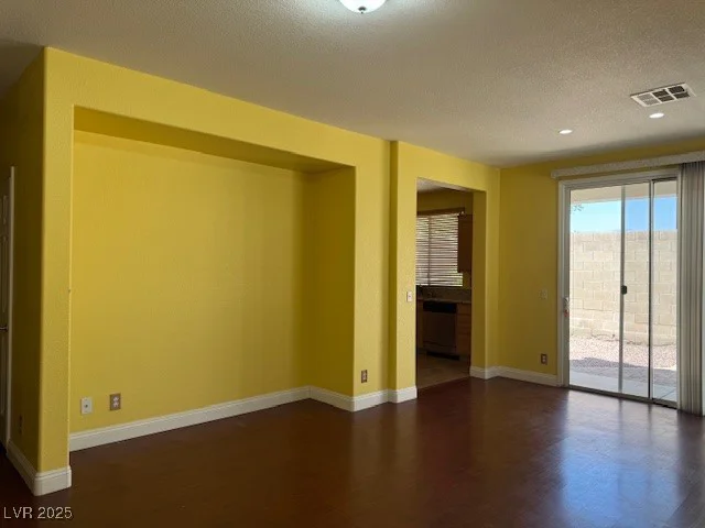 8325 Aspen Village, Las Vegas, NV 89113