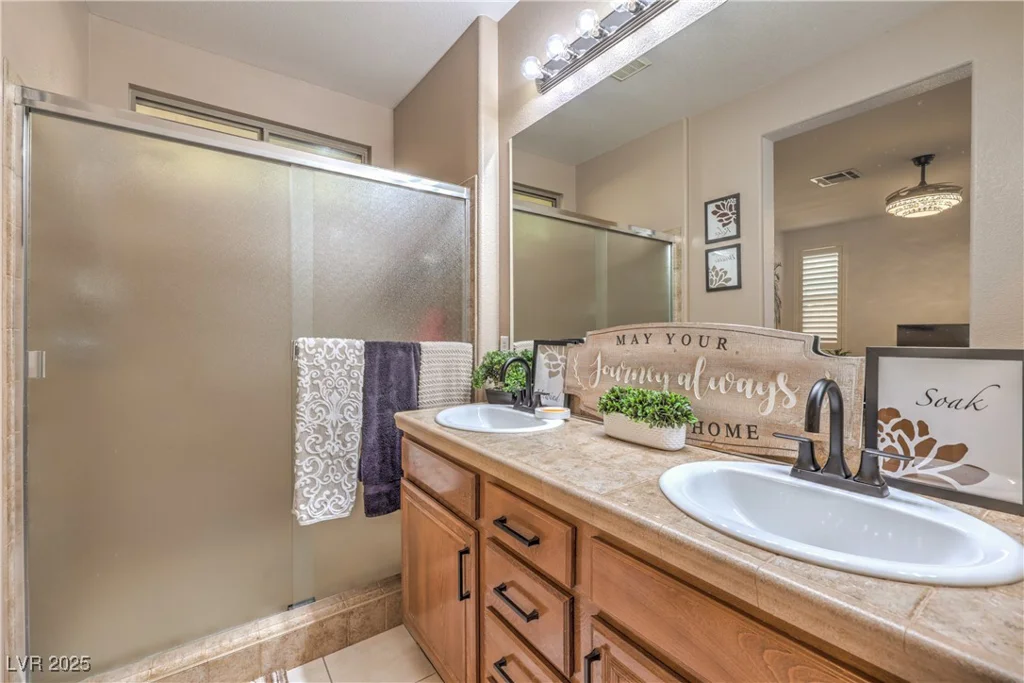 8247 Oasis Bloom, North Las Vegas, NV 89085