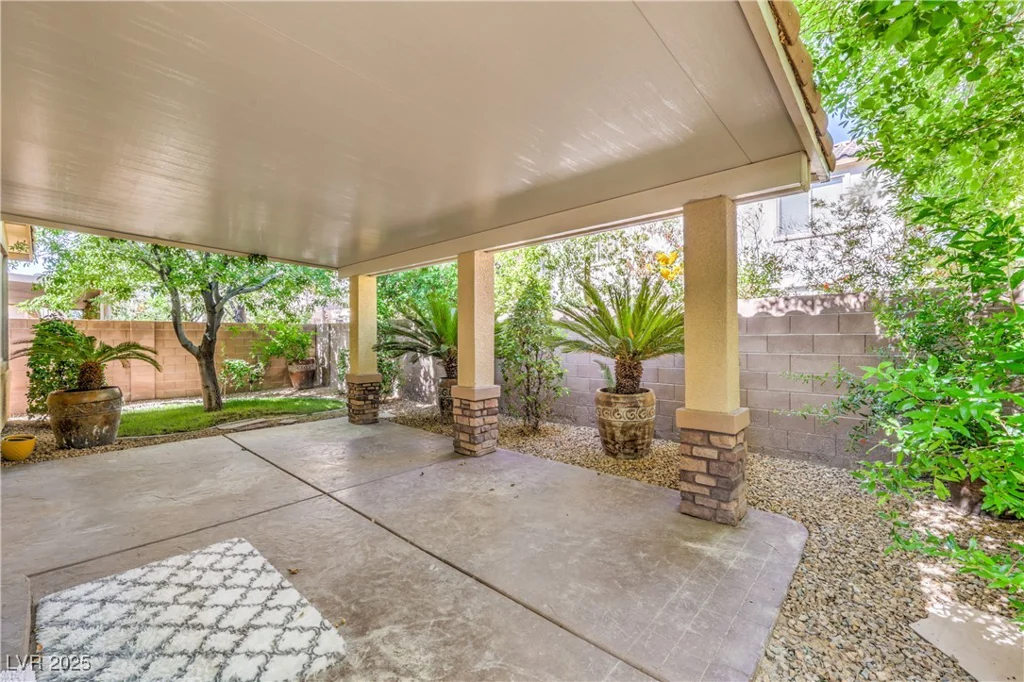 8247 Oasis Bloom, North Las Vegas, NV 89085