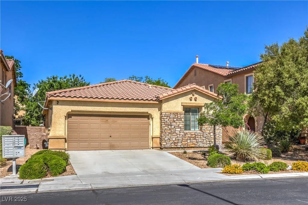 8247 Oasis Bloom, North Las Vegas, NV 89085