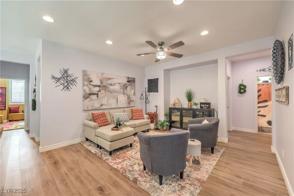 8247 Oasis Bloom, North Las Vegas, NV 89085