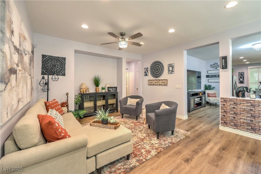 8247 Oasis Bloom, North Las Vegas, NV 89085