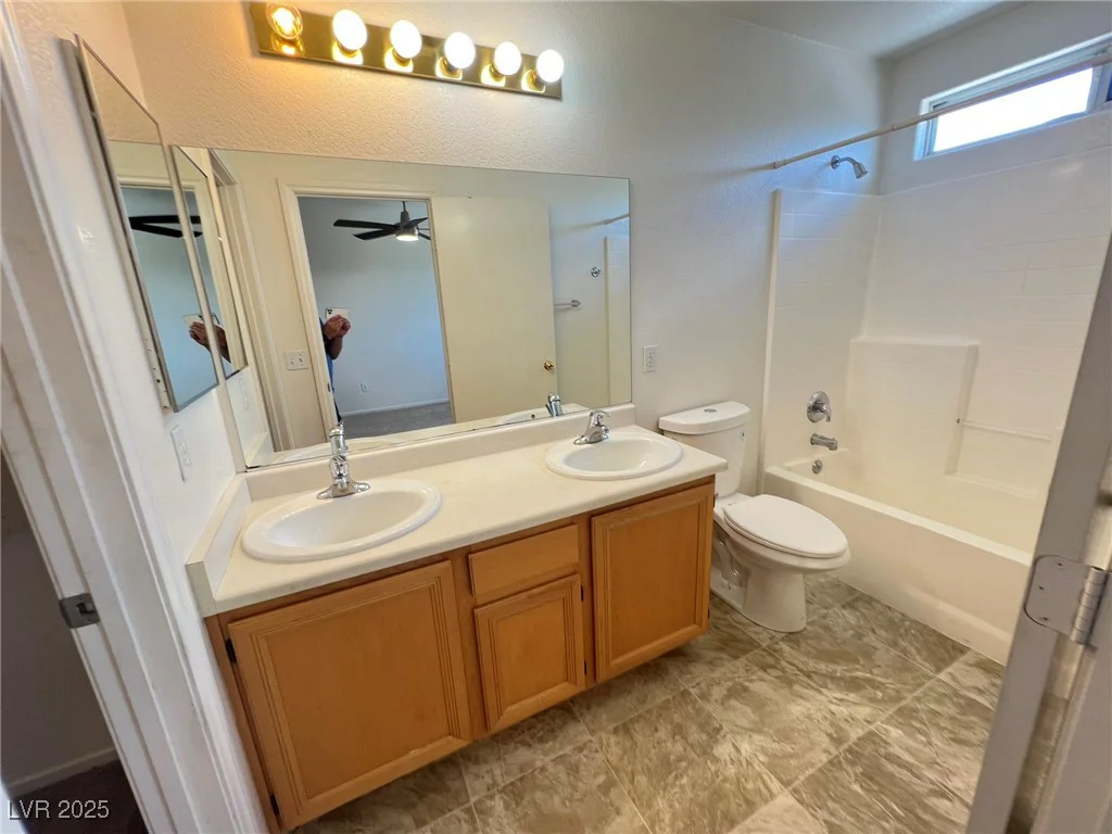 7748 Catalina Harbor, Las Vegas, NV 89131