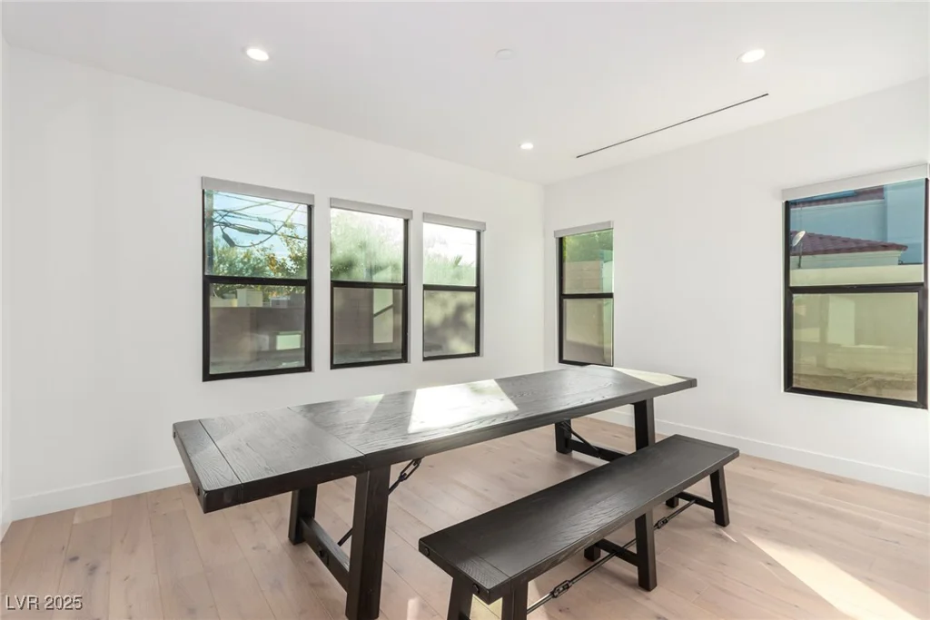 5725 El Royale, Las Vegas, NV 89149