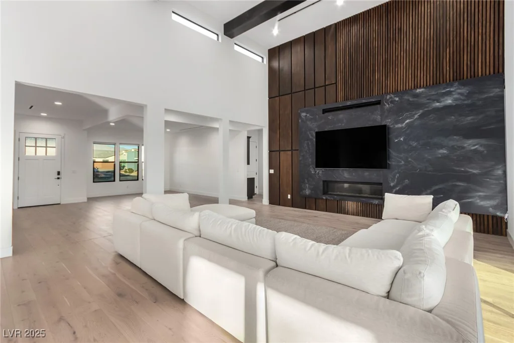 5725 El Royale, Las Vegas, NV 89149