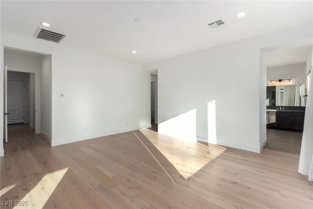 5725 El Royale, Las Vegas, NV 89149
