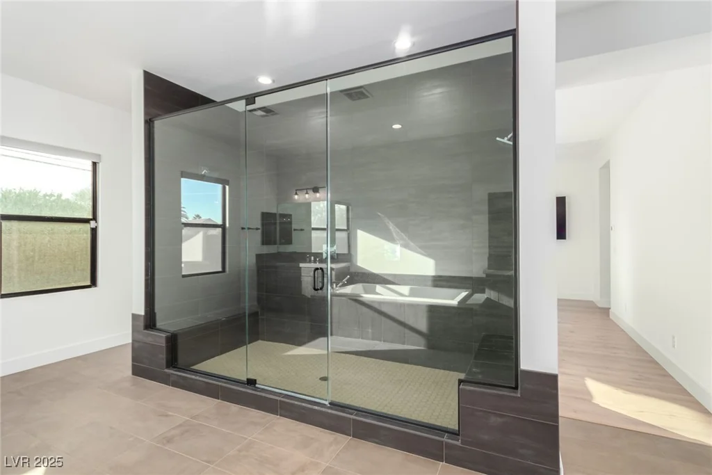 5725 El Royale, Las Vegas, NV 89149