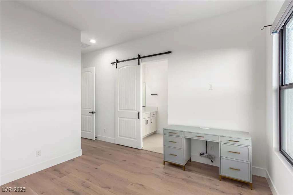 5725 El Royale, Las Vegas, NV 89149