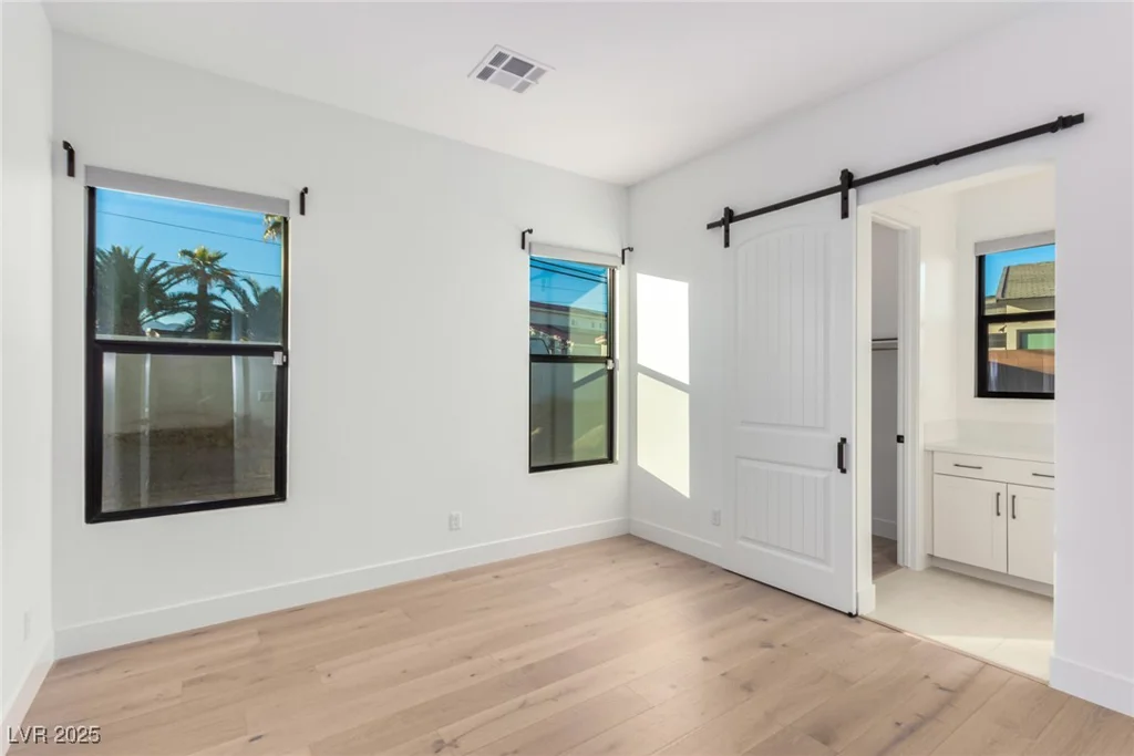 5725 El Royale, Las Vegas, NV 89149