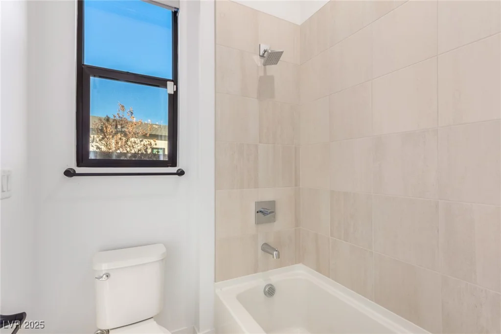 5725 El Royale, Las Vegas, NV 89149