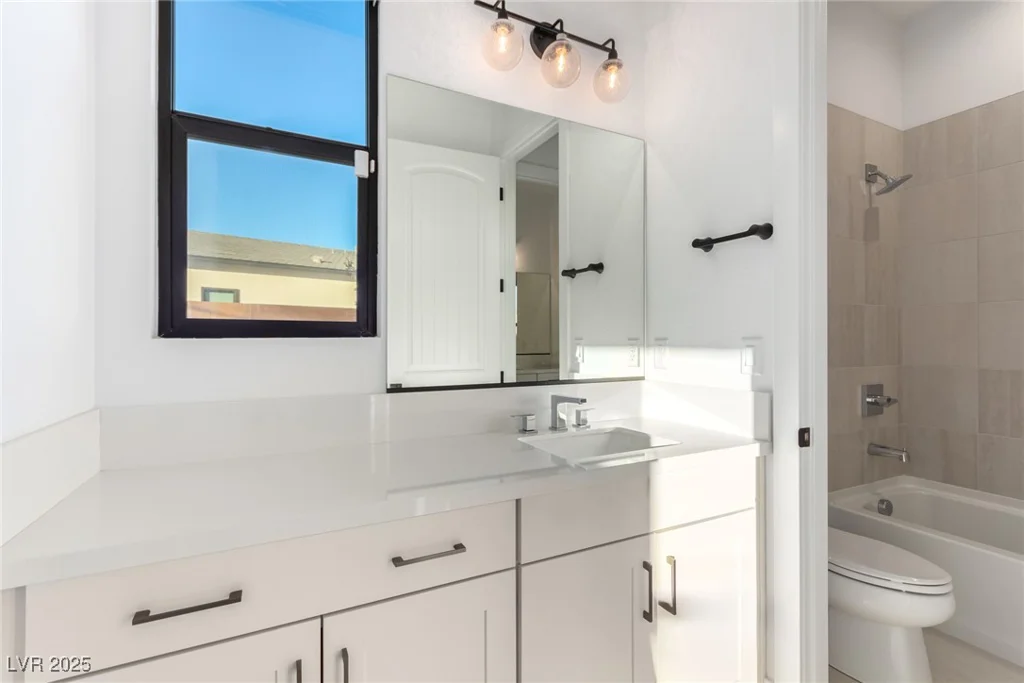 5725 El Royale, Las Vegas, NV 89149