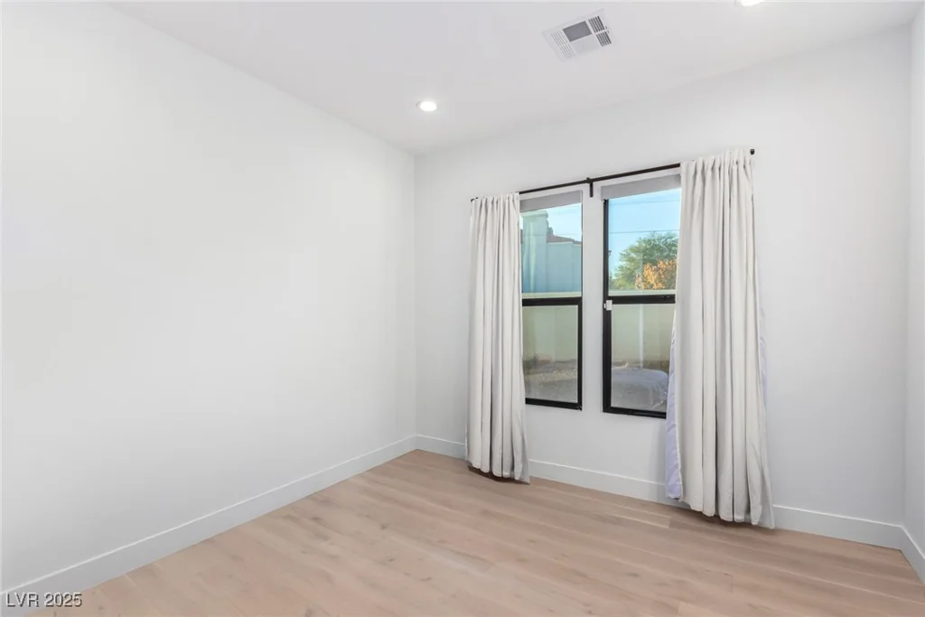 5725 El Royale, Las Vegas, NV 89149