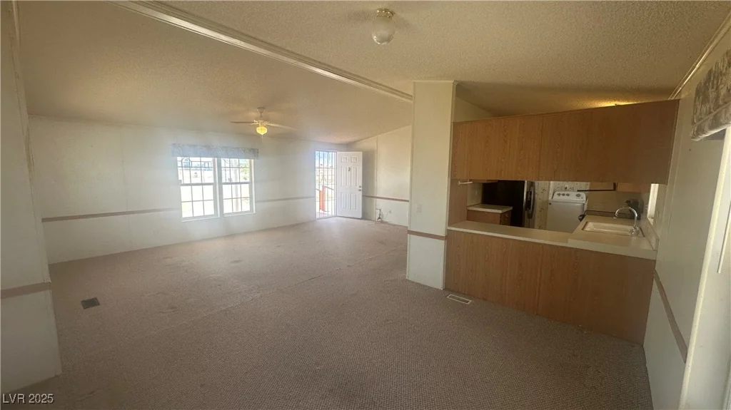 1640 Fawn, Pahrump, NV 89048