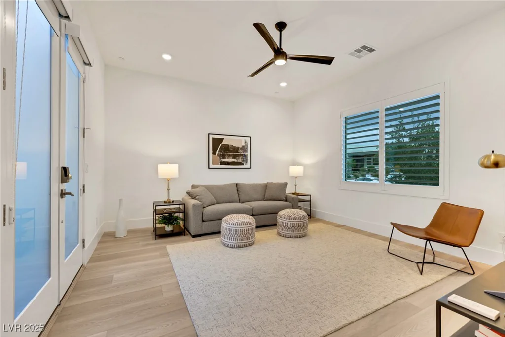 11895 SKYLINE ARCH, Las Vegas, NV 89138